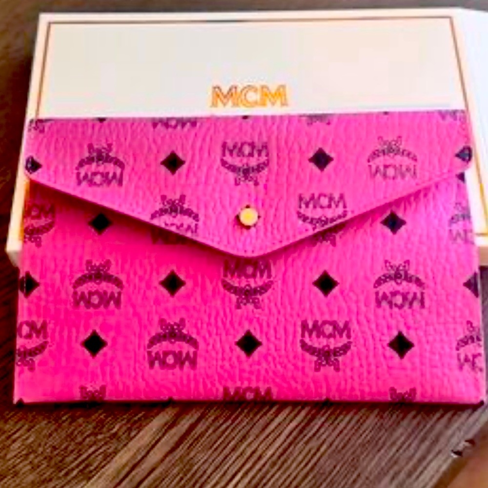 MCM Parfume collection Pink Clutch NIB
